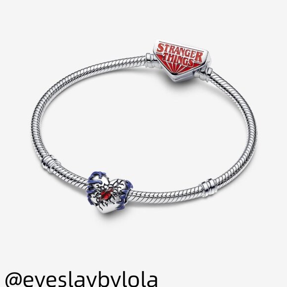 Pandora Stranger Things Glow-in-the-dark Heart Charm - Picture 4 of 7